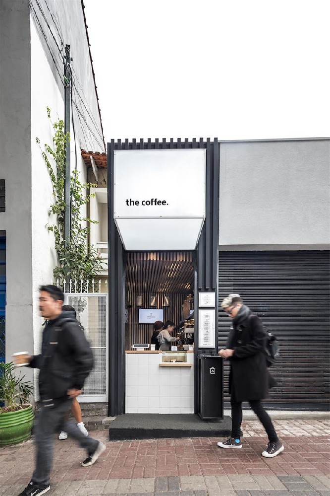 夹缝中的5m²小型咖啡店设计