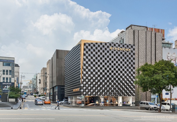 韩国首尔纪梵希旗舰店设计