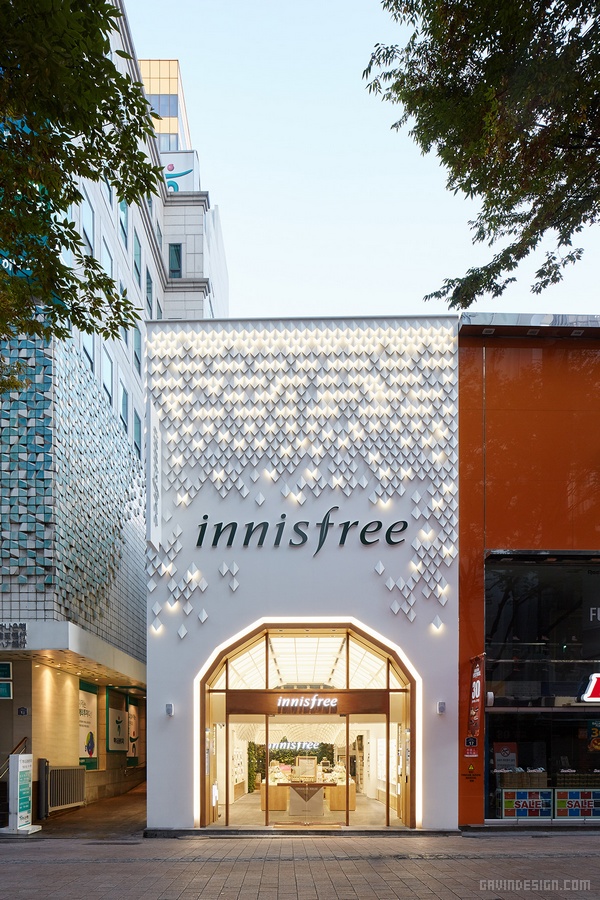 Innisfree（悦诗风吟）首尔旗舰店设计